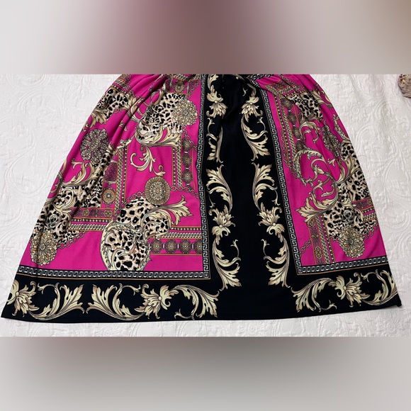 Dress - Picture 3 of 3